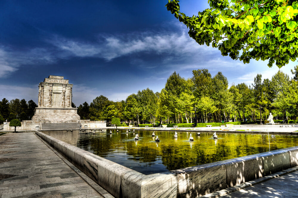 شاهنامه خوانی