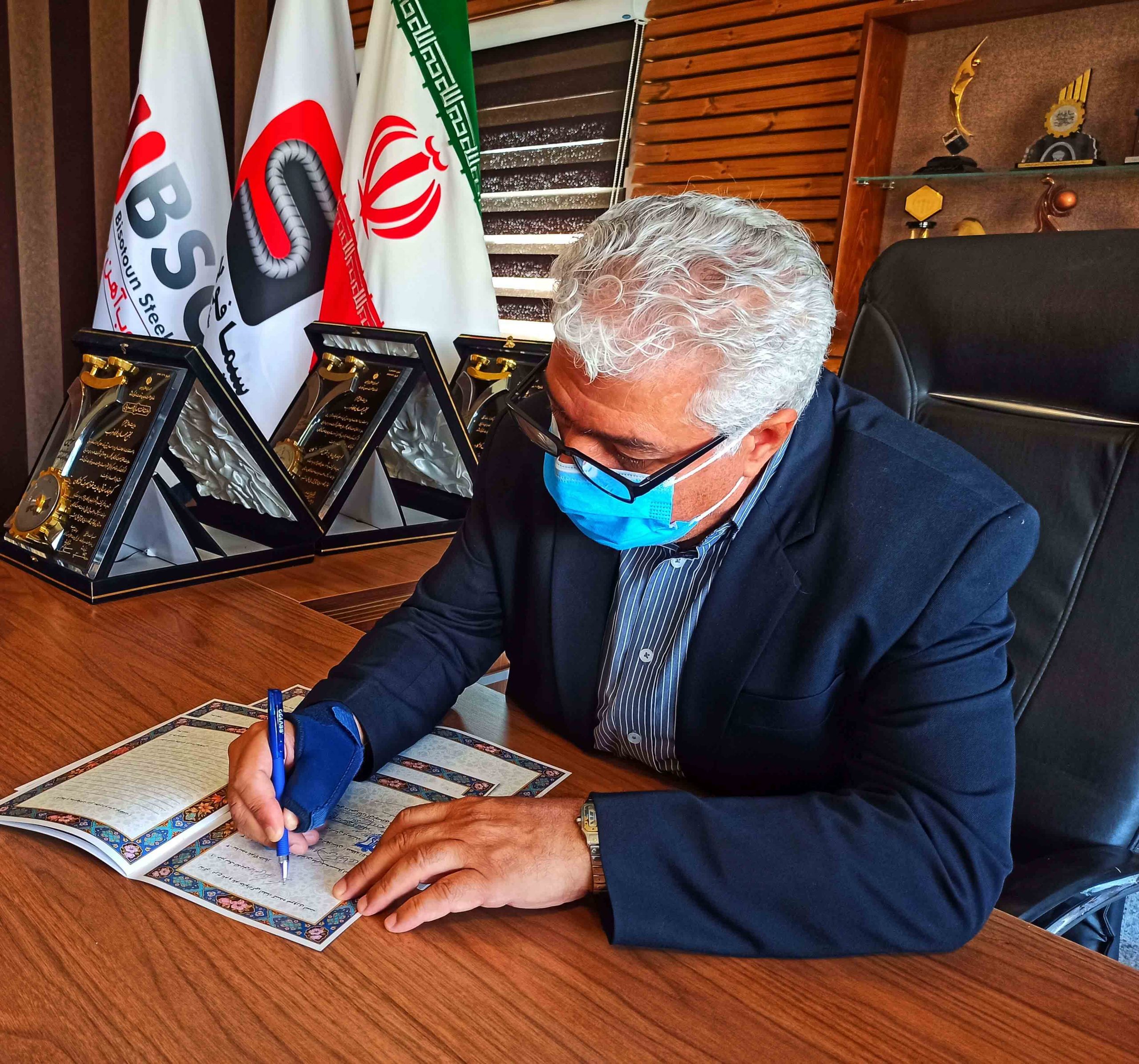 تفاهم نامه ساخت 2 مدرسه خیری